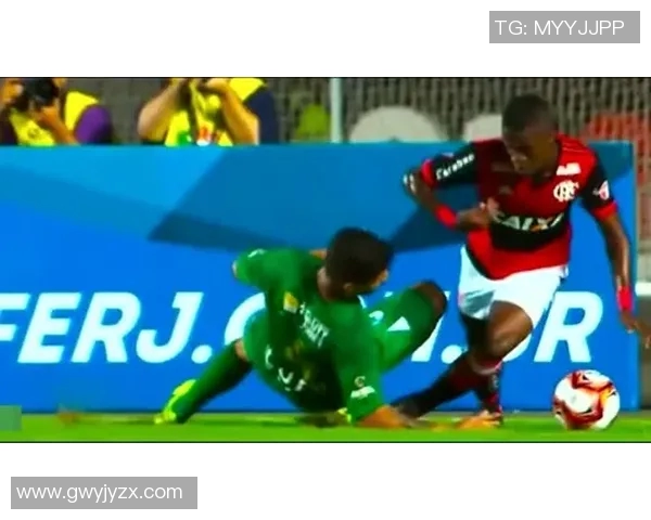 基多体大与亚奥林足球魔方的精彩对决揭示足球战术与团队协作的完美结合 基多体大与亚奥林足球魔方的精彩对决揭示足球战术与团队协作的完美结合